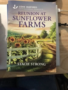 Reunion At Sunflower Farms. Stacie Strong - Imagen 1 de 1