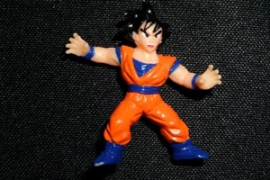 Vintage Dragon Ball Z Mini Full Color Figure Goku - Picture 1 of 2