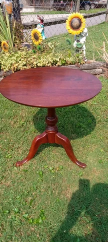 Pennsylvania House Style Solid Cherry Queen Anne  Tilt Top Tea Table Cover