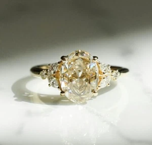 Anillo de compromiso con racimo ovalado corte ovalado moissanita anillo de boda vintage para mujer - Imagen 1 de 4