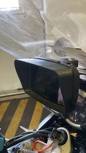 TomTom Rider 400,410,420,550 GPS Sat Nav Sun Rain Shade Weather Visor Motorbike - Picture 1 of 3