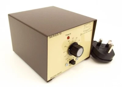 Gaugemaster 10LGB controlador de caixa única calibre G 20 volts saída controlada CC T4 - Imagem 1 de 4