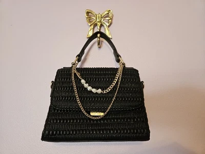 Сумочка на запястье Aldo Clutch 👜 дизайн с черной/золотой цепочкой W8 дюймов x D 3 дюйма x H 6 дюймов - Изображение 1 из 4