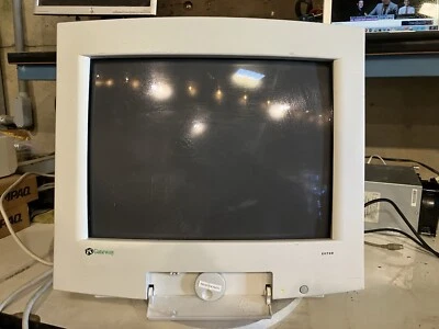 Vintage Gateway EV700 CRT Monitor U7003-01 - Image 1 of 3