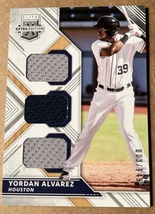 2018 Elite Extra Edition - Triple Materials Yordan Alvarez #TM-YA Silver #3/149 - Bild 1 von 2