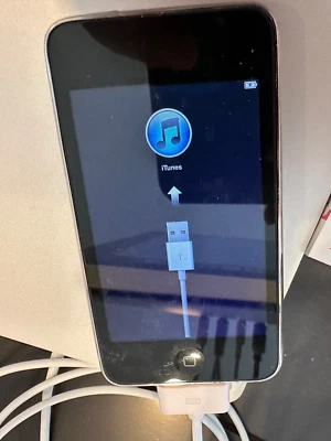 Apple iPod touch 3rd Generation (32 GB) Model A1318 SERIAL #1A939Z0b6K2  turnson - Image 1 of 3