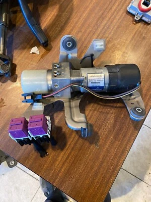 MOTEUR DE CAPOTE MINI II CABRIOLET R57  REF  7195518 - Immagine 1 di 3