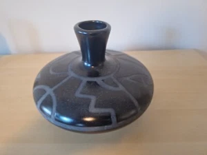 SIGNED GG George Georgene Garrett Pottery Black BUD Vase 1988 Santa Clara Style - Picture 1 of 7