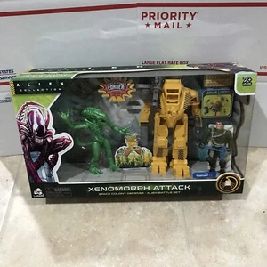 NEW SEALED! 2019 alien xenomorph attack space colony battle set! toy rare - Picture 1 of 7