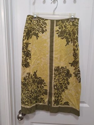 Below the Knee Banana Republic Straight Silk Skirt Size 10 - Image 1 of 4