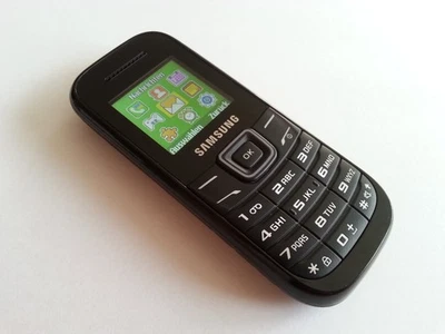 SAMSUNG KEYSTONE 2 GT-E1200i WIE NEU-SCHWARZ-1,5"-EXTRAS-KEIN SIMLOCK-RECHNUNG - Bild 1 von 4