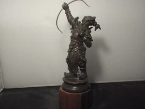 Estatua De Colección Guerrero Arquero Mongol Alta Calidad Bronce Madera Dura Base 9" - Imagen 1 de 12