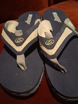 SANDALIAS ARRECIFE NUEVAS TALLA 11 AZUL MARINO/ROBLE Foto 1 de 4