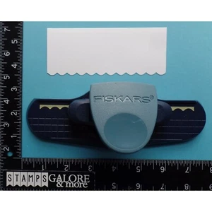 FISKARS PAPER CRAFT PUNCHES SCALLOPS BORDER #A61 - Picture 1 of 2