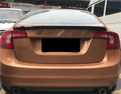 Alerón trasero negro brillante para Volvo S60 2011-2019 sedán Foto 1 de 4