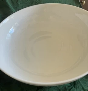 Nevaeh White Fitz And Floyd 11” X 3” Serving /Pasta Large Bowl Appears Unused - Picture 1 of 8