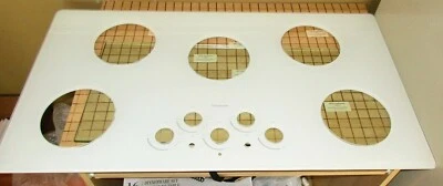 Thermador GGSCV365W Range Cooktop Glass Top - White 00142959, 20-02-002-01 - Image 1 of 3