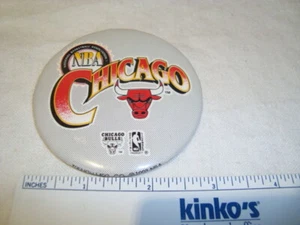 Chicago Bulls 1993 Vintage NBA Basketball 3" Officially Licensed Pin/French Mfg - Picture 1 of 2