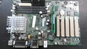 Compaq 187498-001 Motherboard w/ 933mhz, 866MHz, 733mhz, 677MHz CPU - Picture 1 of 8