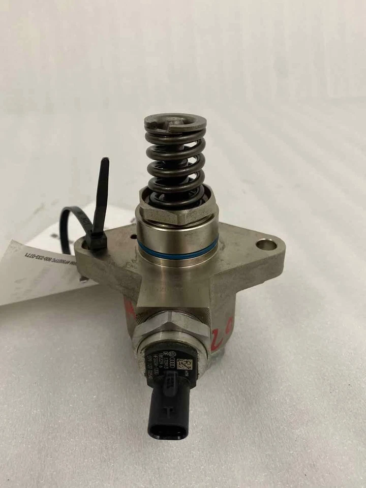 Bomba de combustible montada en motor 13 14 15 AUDI RS5 4,2 L Foto 1 de 2