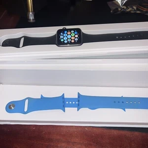 Apple Watch Sport (1st Gen) GPS, 44mm Space Gray Aluminum Case Sport Band - Picture 1 of 11