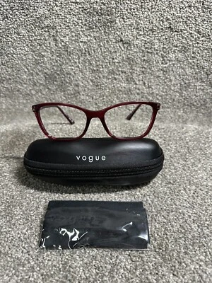 Marco de gafas para mujer VOGUE 5378 violeta translúcido 53-17-140 Foto 1 de 4