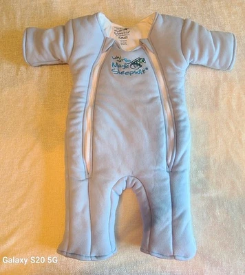 Baby Merlin's Magic Pijama Azul Talla Pequeña 3-6 Meses Cremallera Envoltura Transición Foto 1 de 4