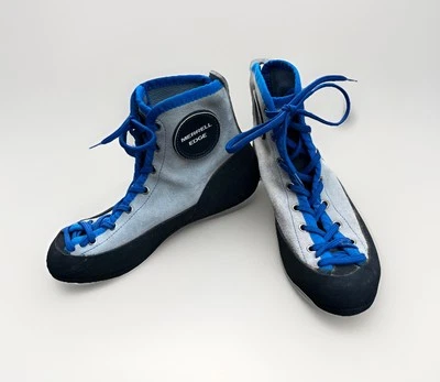 Sapatos de escalada Merrel Brand high tops tamanho 7 feitos na Itália mal usados🔥 - Imagem 1 de 4