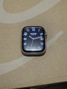 Apple Watch Hermes Serie 9 45 mm - Zdjęcie 1 z 11