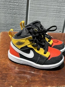 Nike Air Jordan 1 Retro Mid SE Amarillo Team Naranja Niño Pequeño Talla 5C BQ6933 087 - Imagen 1 de 5