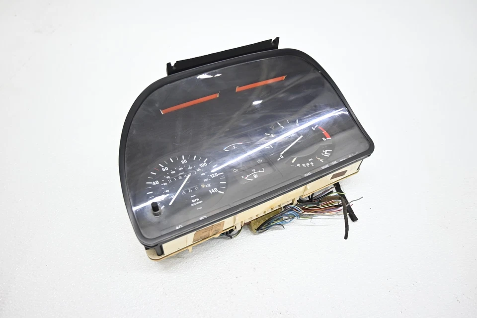 ⭐82-88 Bmw E28 Serie 5 Cuadro Instrumental Velocímetro Medidores Unidad de Pantalla Fabricante Original Foto 1 de 4