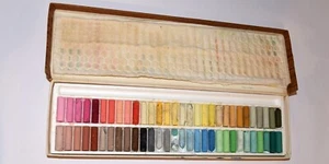 VINTAGE GUITAR OIL PASTELS FULL BOX OF 60 COLORS HALF SIZE SERIES A JAPAN #2 - Picture 1 of 7