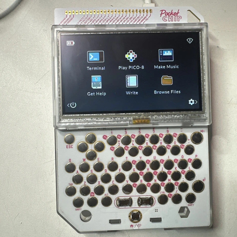 Computadora portátil Pocket CHIP de Next Thing Co. Foto 1 de 4