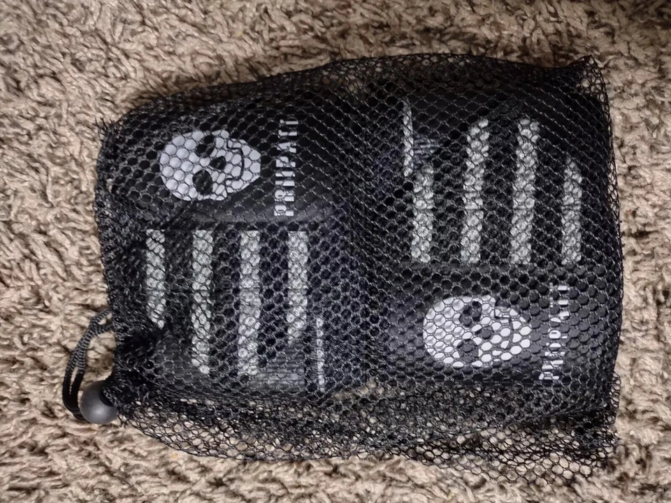 Red / Black Wrist Wraps  weightlifting heavy duty wrist support gym straps NN - Image 1 of 1