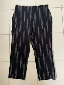 NONI B SIZE 12 AU ELASTIC WAIST ZIP FLY BLACK CROPPED CAPRI PANTS SIZE 12 AU - Picture 1 of 2