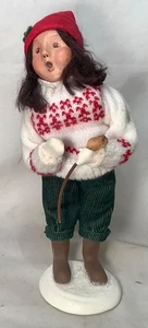 Byers' Choice Caroler Girl Holding Marshmellow 2007 - Imagen 1 de 5