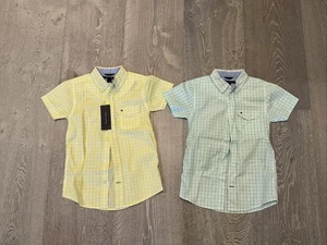Camisa de manga corta con botones Two Tommy Hilfiger para niños talla 6 - Imagen 1 de 14