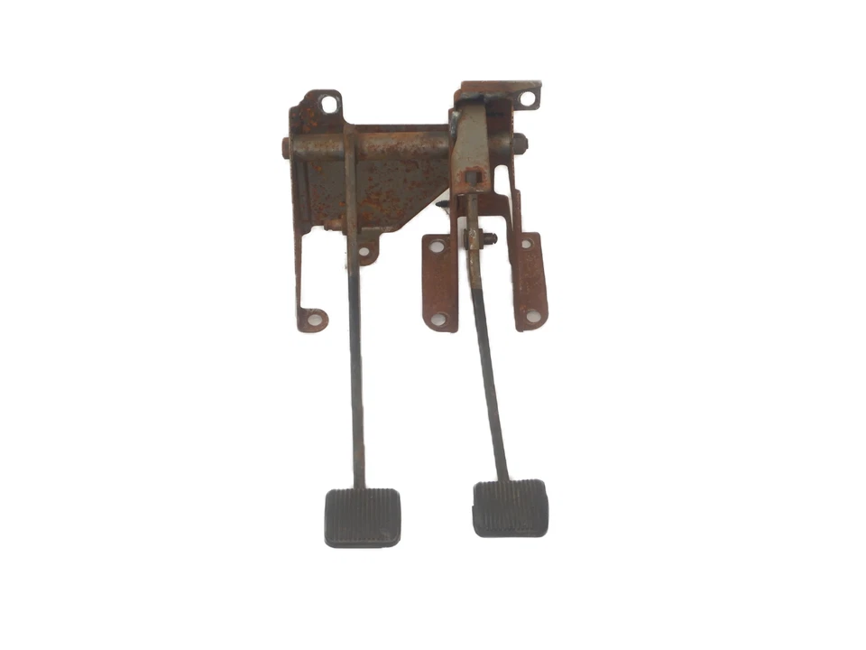 Jeep Cherokee XJ 97-01 OEM Brake Clutch Pedal Manual Assembly FREE SHIP - Image 1 of 4