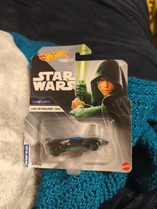 NEW Mattel HGY03 Hot Wheels Star Wars LUKE SKYWALKER DieCast 1:64 Character Car - Picture 1 of 1