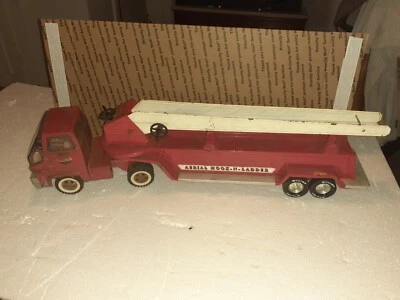 Винтаж 1960-е? Tonka Воздушная Лестница Пожарная Машина с Прицепом Прессованный Металл - Изображение 1 из 4