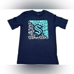 NHL Youth Deep Sea Blue Seattle Kraken Divide T-Shirt Grafik Hockey XL 18/20 - Bild 1 von 9