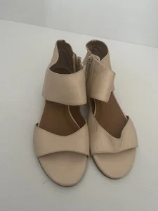 Gino Ventori Women’s Flat Open Toe Leather Sandals Side Zip Cream Size 6 - Picture 1 of 11