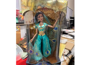 Disney store exclusive Jasmine from Aladdin 17” live action doll - Picture 1 of 3