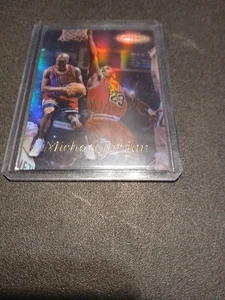 1998-99 Topps - Etichetta oro Michael Jordan #GL1 - Foto 1 di 6