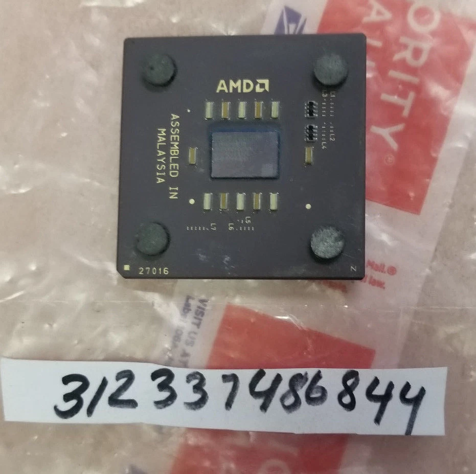 AMD Athlon 1100 1100MHz/256KB/200MHz A1100AMS3B Base / a 462 CPU Desktop - Image 1 of 1