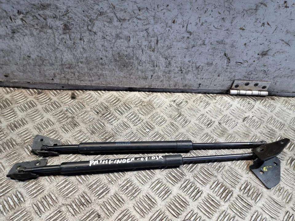 AMORTIGUADORES MALETERO NISSAN PATHFINDER AVENTURA PUNTALES 0609YG-0830N 2,5 L SUV 2007 Foto 1 de 4