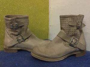 SCONTATO 🍀STIVALETTI BIKER IN CUOIO BEIGE N 37 🌼🌺☃️☃️ - Foto 1 di 8