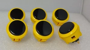 Japan Sanwa Drucktasten Mix gelb schwarz x 6 Stück Videospiel Arcade Teile - Bild 1 von 4