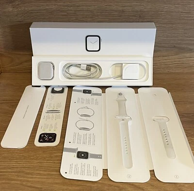 Apple Watch Serie 4 40mm OTTIME CONDIZIONI  - Immagine 1 di 4