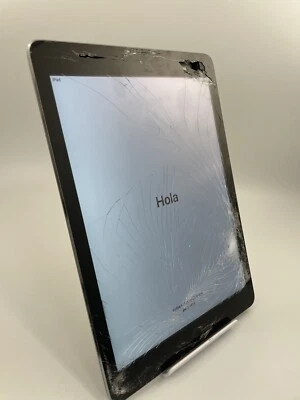 Apple iPad Air 1st Gen A1474 Grey 9.7 iOS Tablet Spares And Repairs Cracked #C - Image 1 of 4